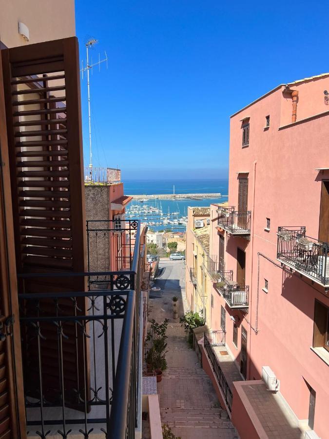 Luce Del Golfo Apartment กัสเตลลัมมาเร เดล โกลโฟ ภายนอก รูปภาพ