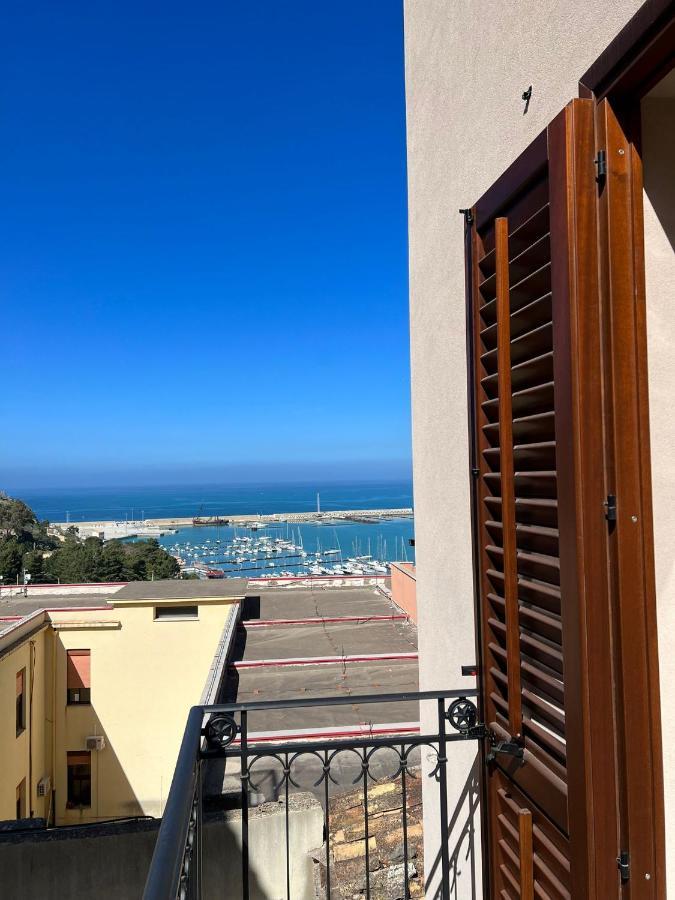 Luce Del Golfo Apartment กัสเตลลัมมาเร เดล โกลโฟ ภายนอก รูปภาพ